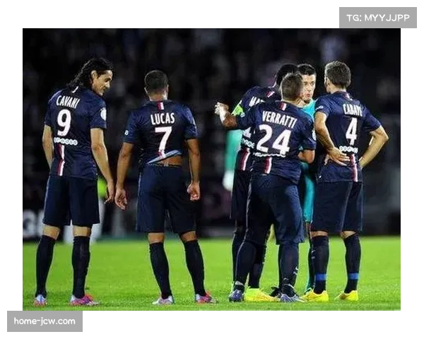 摩纳哥主场惨败朗斯 后防线连续失误付出代价